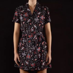 Blackmilk “Choose Your Weapon Shirt Dress” Stranger Things Size 12 Aust/8 US NWT